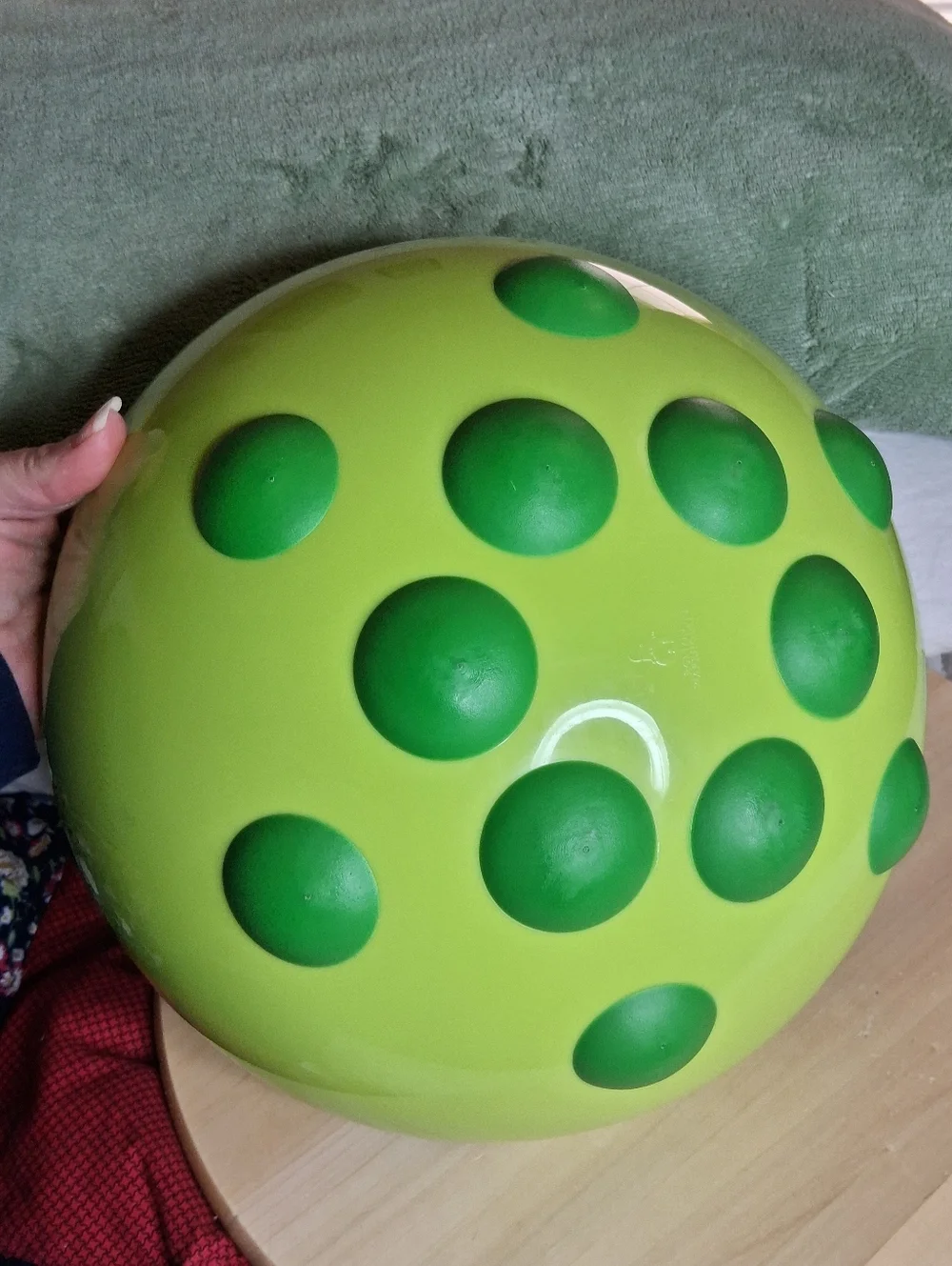Bright Green Turtle Non-skid Nested Mixing Bowls - Set of 3